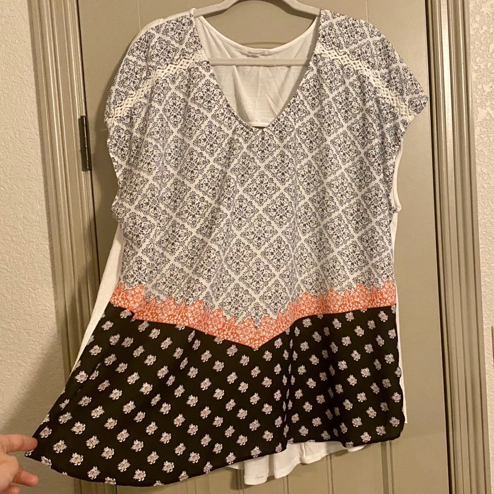 Maurices Floral Shirt Size 3
